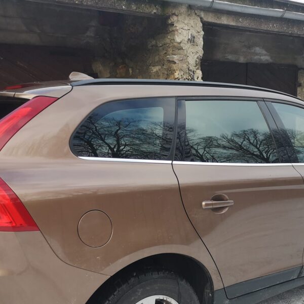 Volvo džips tonēti auto stikli Cēsīs